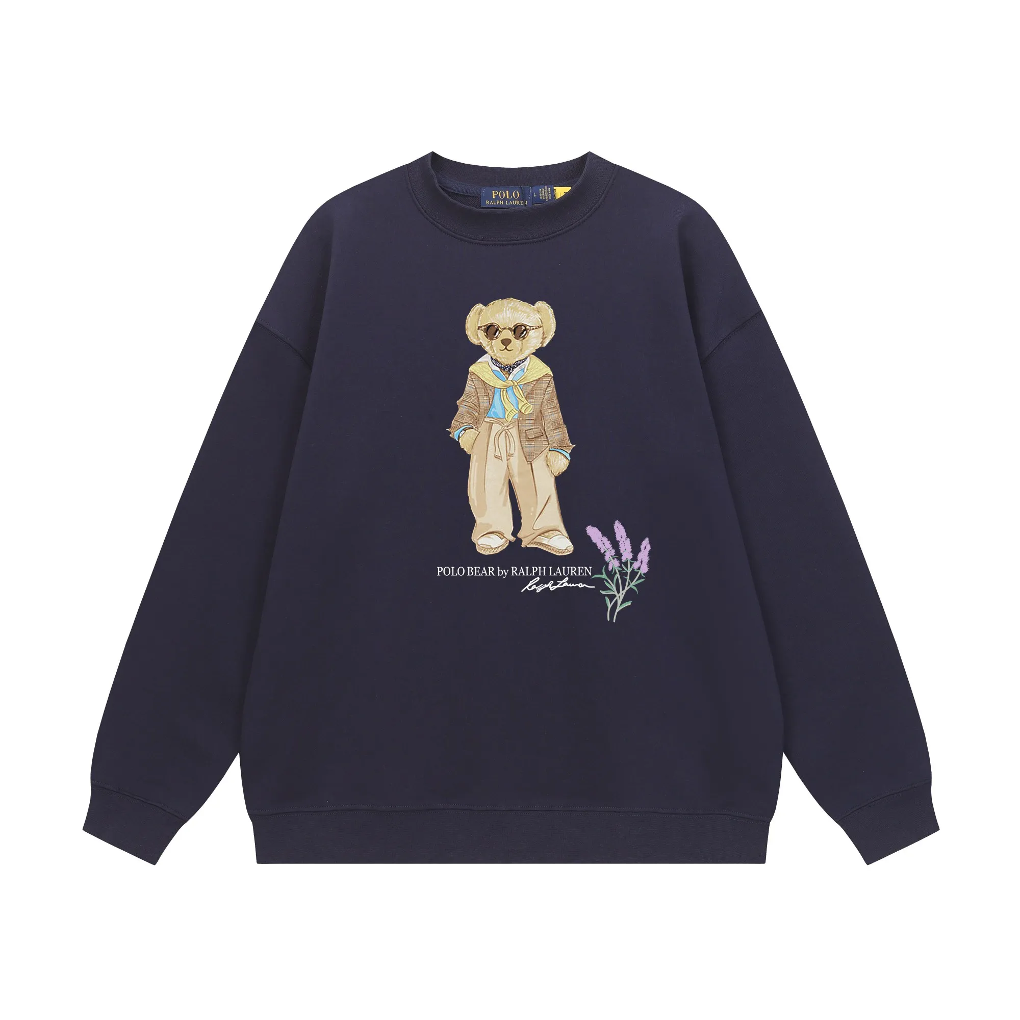 P200 Long-term stock] RalphLauren/Ralph Lauren 2025 autumn and winter new bear letter print 420g heavy large terry sweatshirt Ralph Lauren's age-reducing item, the coat fabric is made of 85% cotton ➕15% polyester, which not only retains the softness, comfort and breathability of cotton, but also adds the wear resistance and wrinkle resistance of polyester fiber, making the clothes more durable and easy to care for. Even in slightly cooler weather, you won't feel stuffy when wearing it. This kind of fabric has a natural crisp feel and is not easy to pill or deform. The bear on the chest is printed with English letters. It is full of color, full of three-dimensionality, and lifelike, adding a bit of liveliness and interest to the whole sweatshirt. There is no pressure to dress, regardless of age or gender. Complete accessories! Color: black, white, navy blue, light floral gray Size: M-L-XL-XXL